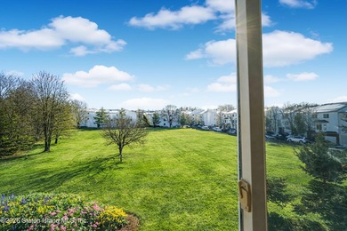 Built in 2004, fully renovated in 2026 this huge end unit - photo 35