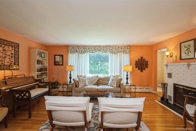 Charming Cape in the Heart of Port Jefferson Village Filled with - photo 4