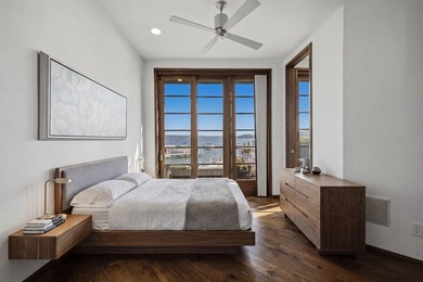 Welcome to pier 240. Here you'll find an impeccably maintained - photo 25