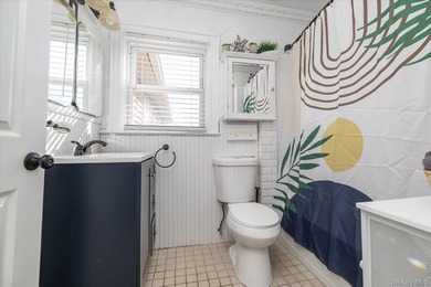 Classic Dutch Colonial offering space, flexibility, and endless - photo 12