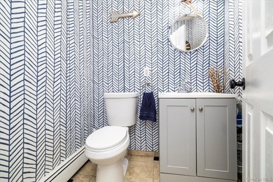 Classic Dutch Colonial offering space, flexibility, and endless - photo 18