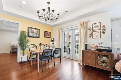 Welcome to Henley on Hudson, 150 Henley Place, Residence 210 - photo 8
