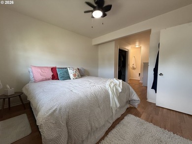 Beautiful duplex opportunity offering flexibility for both - photo 22