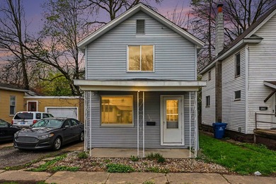 Affordable AND Renovated this charming super clean 3 bedroom - photo 24