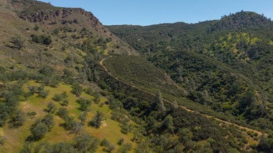 Welcome to a rare opportunity to own a beautiful ranch in the - photo 25