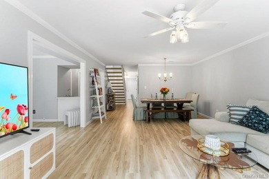 Welcome to this stunning three bedroom, 2.5 bathroom townhome - photo 6