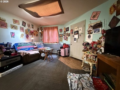 Beautiful duplex opportunity offering flexibility for both - photo 30