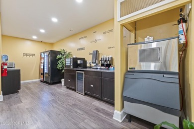 Welcome to this beautifully updated Oxford model in 55+ Leisure - photo 32