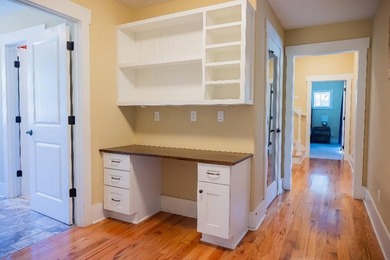 Beautiful custom-built 5BR/4BA home on a private 0.60-acre lot - photo 36