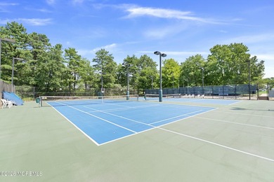 Welcome to this beautifully updated Oxford model in 55+ Leisure - photo 37