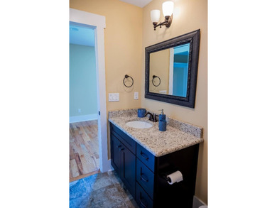 Beautiful custom-built 5BR/4BA home on a private 0.60-acre lot - photo 45