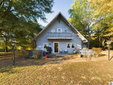 Lake Barkley AREA Cute and Cozy Modified a-frame with - Lake Home For Sale in Kuttawa, Kentucky