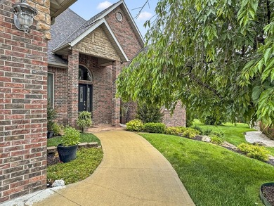 Welcome to Ultimate Luxury in Pointe Royale. Discover an - photo 4