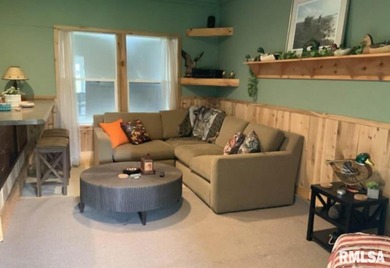 ILLINOIS RIVER VALLEY DUCK CLUBFEATURES COZY, RUSTIC CLUBHOUSE - photo 18