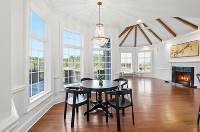 Ultimate lakeside living in the estate section of Woodside, a - photo 19