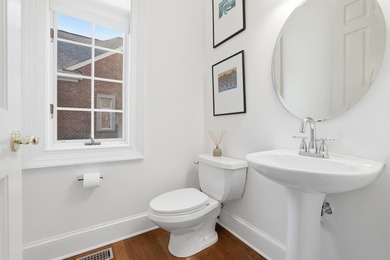 Ultimate lakeside living in the estate section of Woodside, a - photo 21