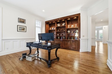 Ultimate lakeside living in the estate section of Woodside, a - photo 23