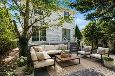 Welcome to 47 Robinson Avenue! This young two-family, 3-bedroom - photo 28