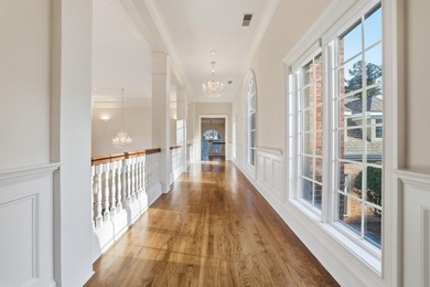 Ultimate lakeside living in the estate section of Woodside, a - photo 32