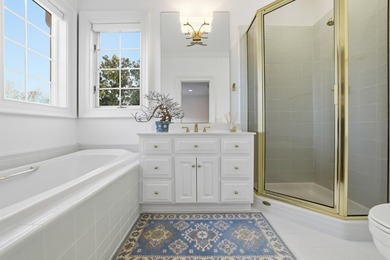 Ultimate lakeside living in the estate section of Woodside, a - photo 36