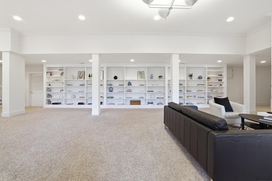 Ultimate lakeside living in the estate section of Woodside, a - photo 39