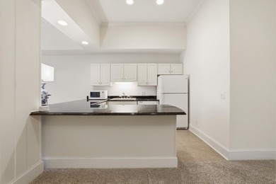 Ultimate lakeside living in the estate section of Woodside, a - photo 43