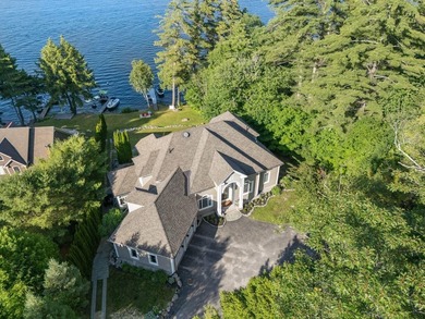 Luxury Living Meets Exceptional Entertaining! Blending timeless - photo 12