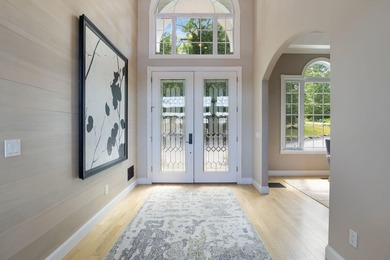 Luxury Living Meets Exceptional Entertaining! Blending timeless - photo 13