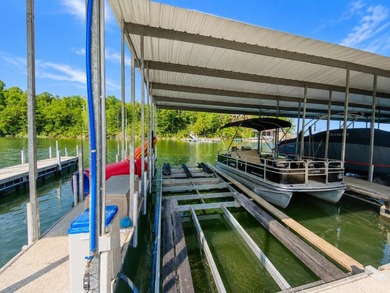 Lake Life at Its Finest! This stunning water-view home includes - photo 4