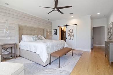 Luxury Living Meets Exceptional Entertaining! Blending timeless - photo 50