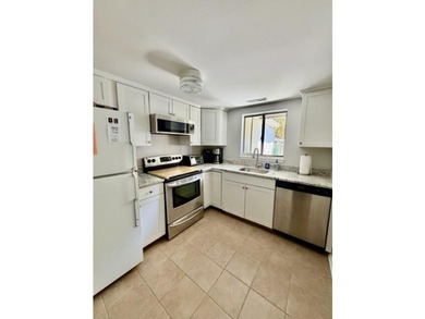 This rarely available Stones Throw villa is tucked beneath a - photo 5