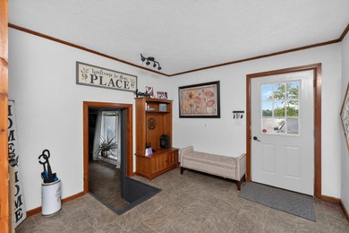 This four-bedroom, three-bath, 2,994-square-foot split level - photo 5