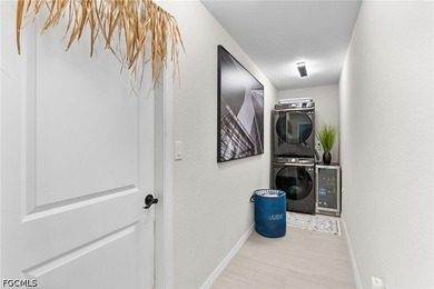 Welcome to this stunning 4-bedroom, 3-bathroom home built in - photo 10