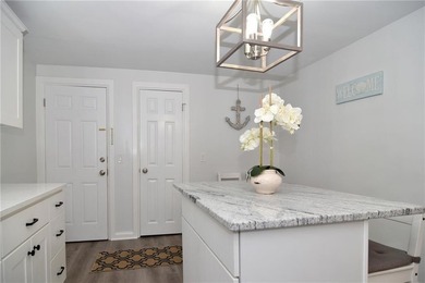 Located in the heart of Narragansett Pier. Beautifully renovated - photo 11