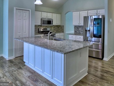 This beautifully maintained 2-bedroom, 2-bath ranch home is - photo 12