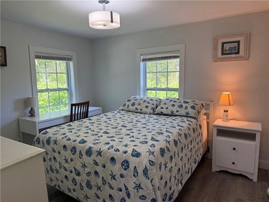 Located in the heart of Narragansett Pier. Beautifully renovated - photo 22