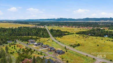 Escape to the heart of Idaho's mountain playground with this - photo 28