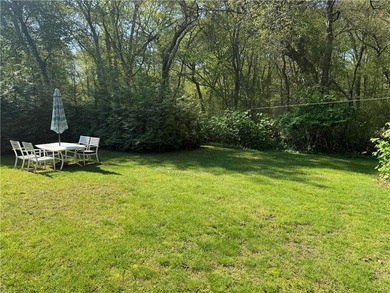 Located in the heart of Narragansett Pier. Beautifully renovated - photo 29