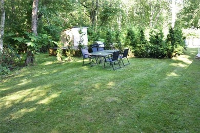 Located in the heart of Narragansett Pier. Beautifully renovated - photo 30
