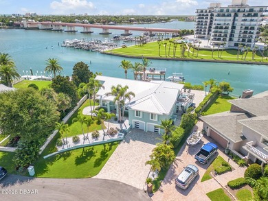 Direct Intracoastal beachside deep water 6Bd, 4 1/2 Ba, 2 Car - photo 1