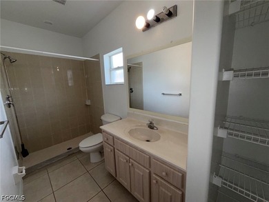 Duplex located in SE Cape Coral Florida, great potential income - photo 10
