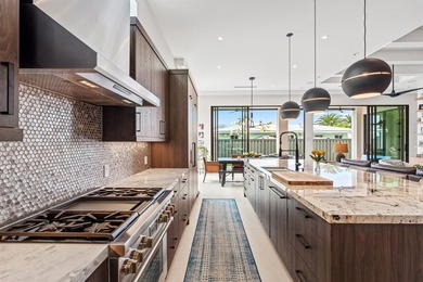 Chic, Modern Residence artfully crafted by award-winning - photo 8