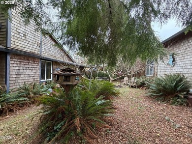 3 bedroom 2 bath home located in a private and quiet location of - photo 11