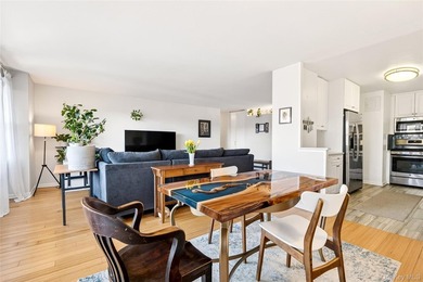 Experience the luxury living at the distinguished ?o-op. Nestled - photo 14