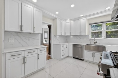 Prime Lake Success / University Gardens Location - Exceptional - photo 14