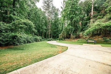 This hidden gem is waiting for you! Here is a unique opportunity - photo 15