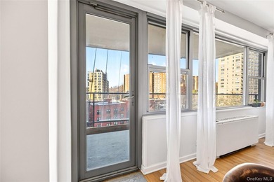Experience the luxury living at the distinguished ?o-op. Nestled - photo 15