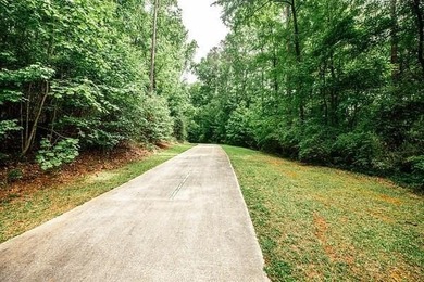 This hidden gem is waiting for you! Here is a unique opportunity - photo 17