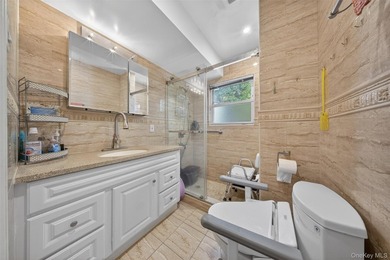 Prime Lake Success / University Gardens Location - Exceptional - photo 17