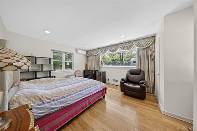 Prime Lake Success / University Gardens Location - Exceptional - photo 18